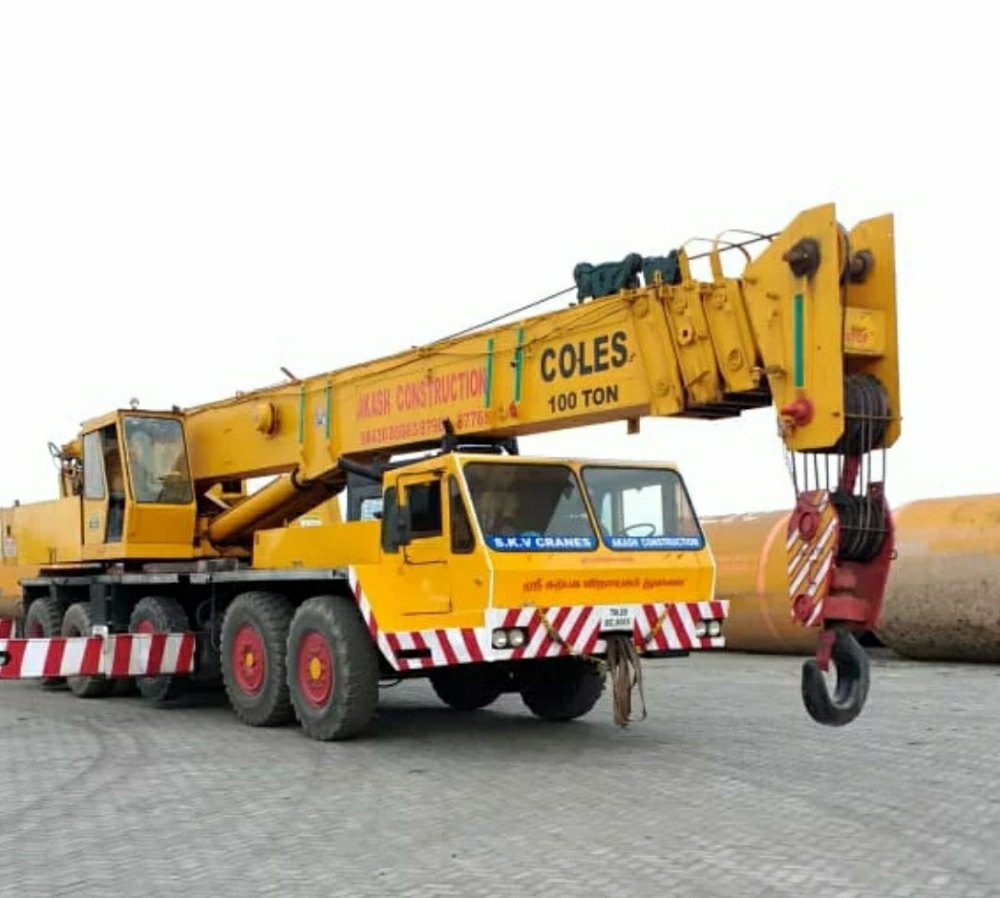 Large Hydraulic Crane